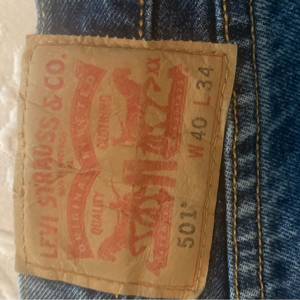 Men’s Levi jeans, 501, button fly, 40x34